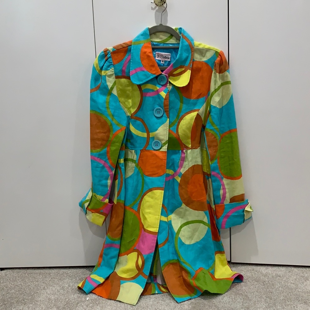 3 sisters colorful jacket